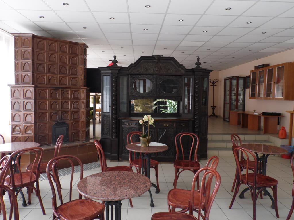 Hotel Kenese Балатонкенесе Екстериор снимка