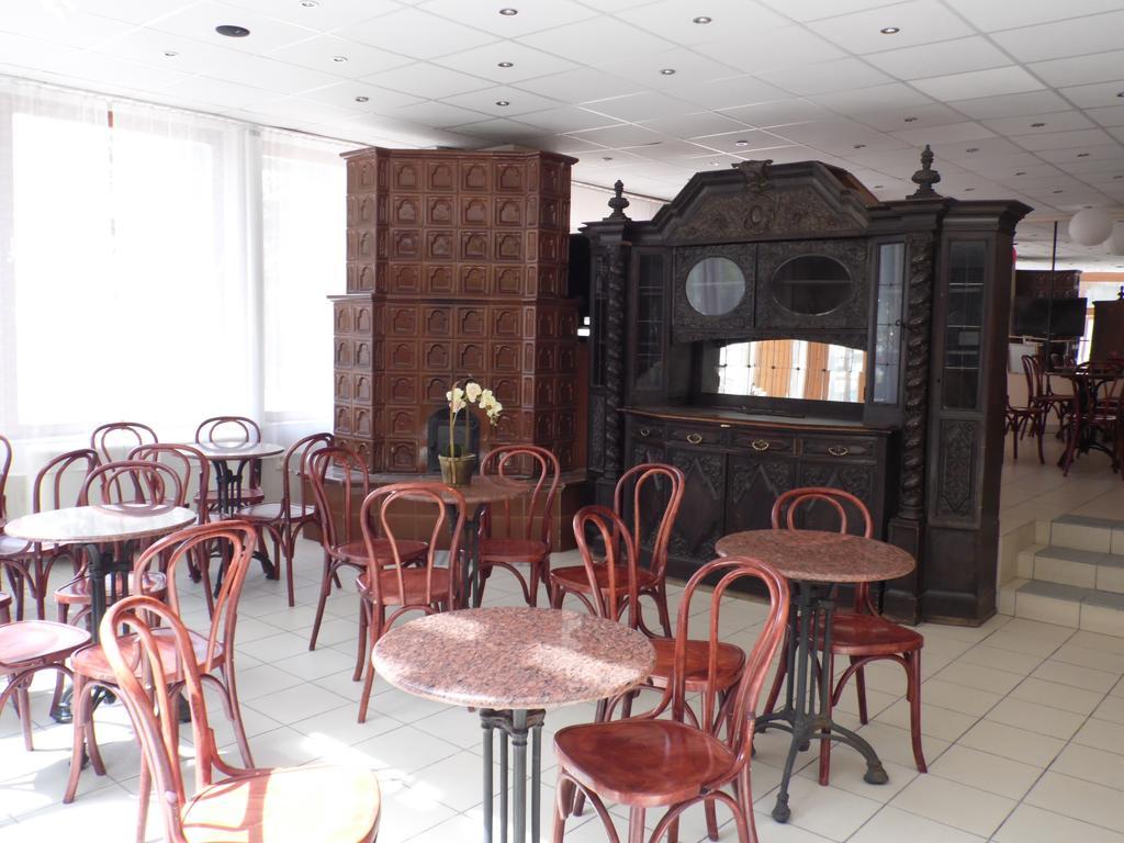 Hotel Kenese Балатонкенесе Екстериор снимка