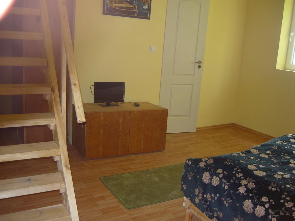 Hotel Kenese Балатонкенесе Екстериор снимка