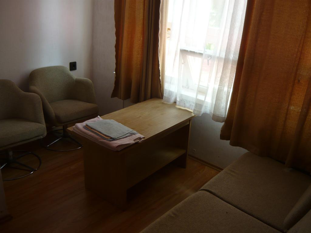 Hotel Kenese Балатонкенесе Екстериор снимка
