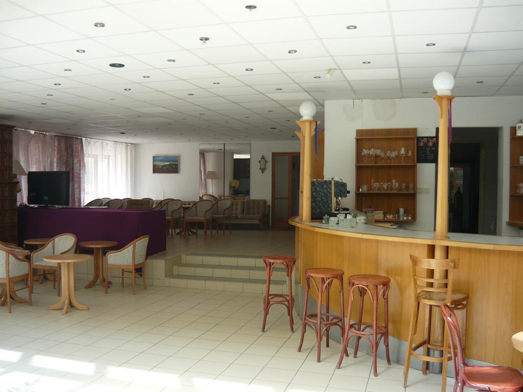 Hotel Kenese Балатонкенесе Екстериор снимка