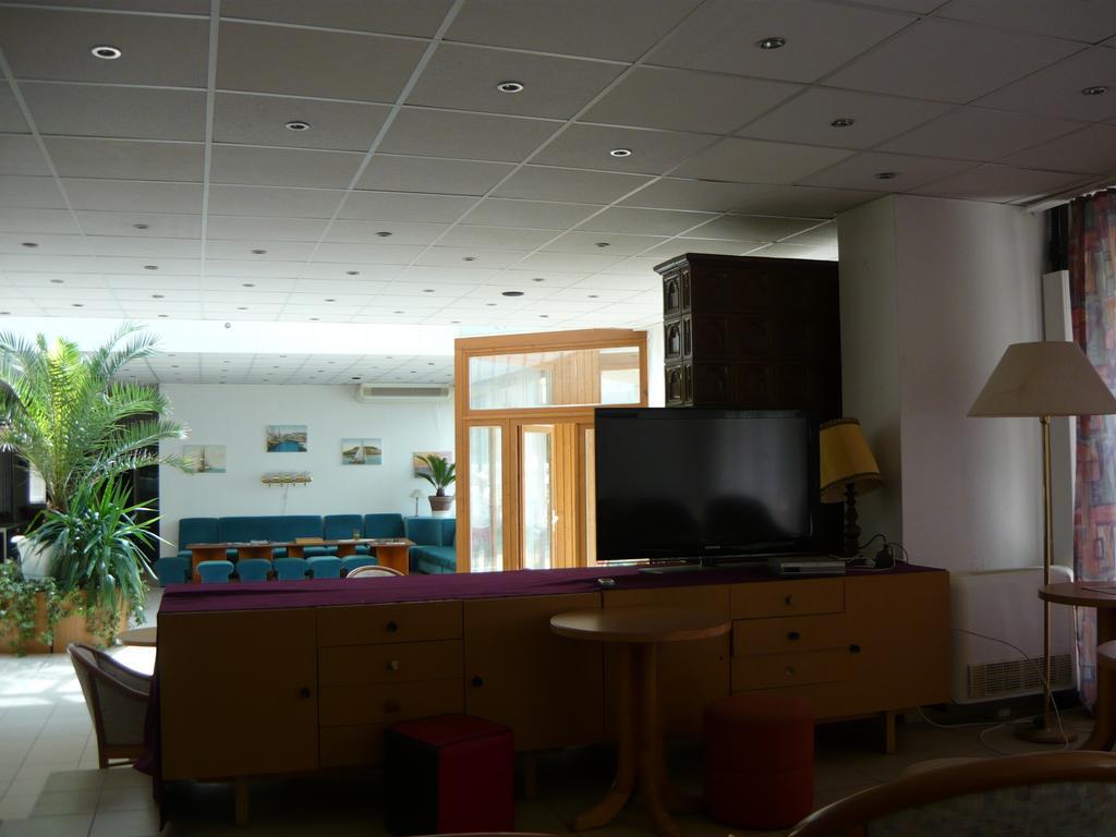 Hotel Kenese Балатонкенесе Екстериор снимка